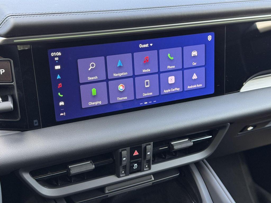 new 2025 Porsche Macan car