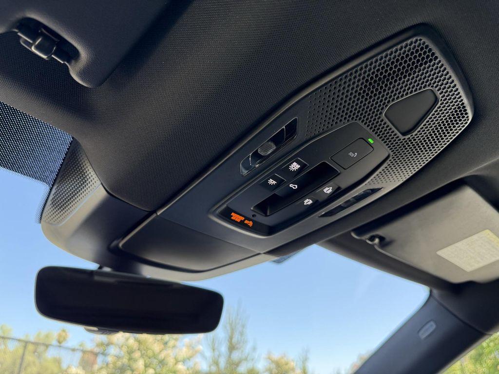 new 2025 Porsche Macan car