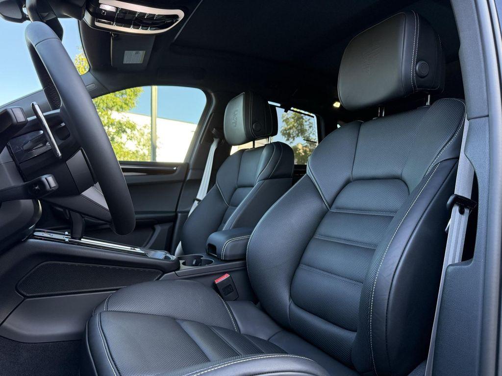 new 2025 Porsche Macan car, priced at $95,585