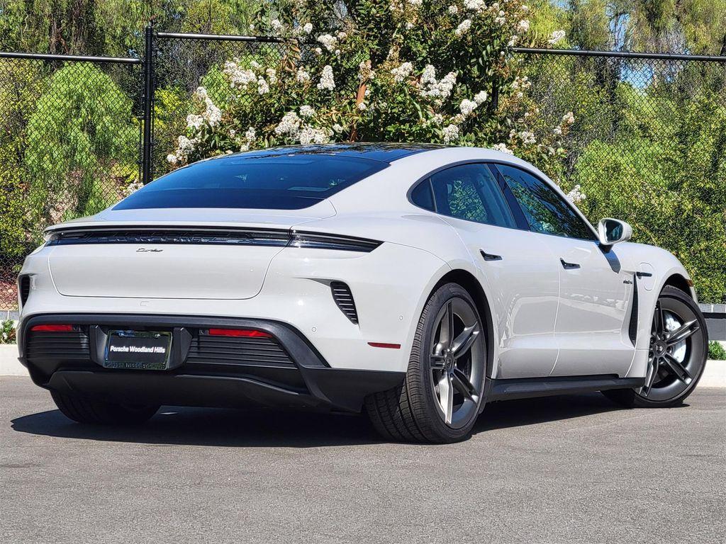 new 2025 Porsche Taycan car