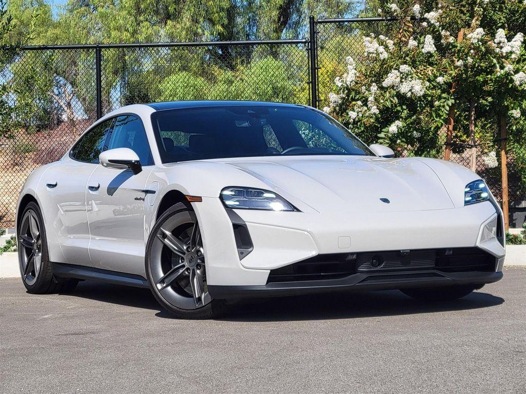 new 2025 Porsche Taycan car