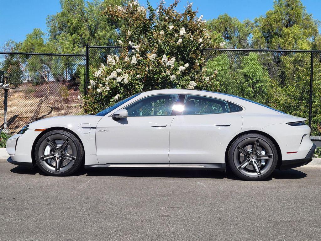 new 2025 Porsche Taycan car