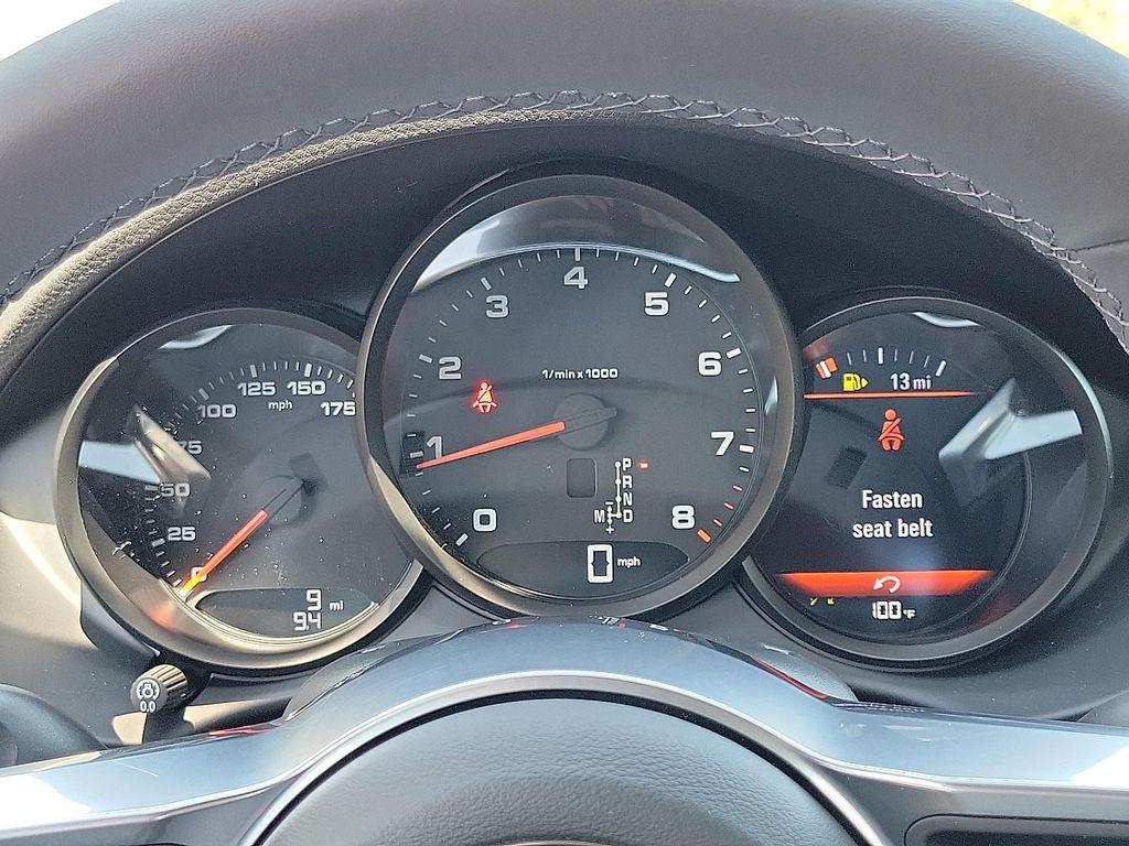 new 2025 Porsche 718 Cayman car