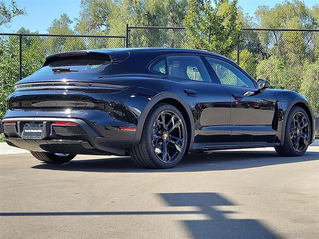 new 2025 Porsche Taycan car