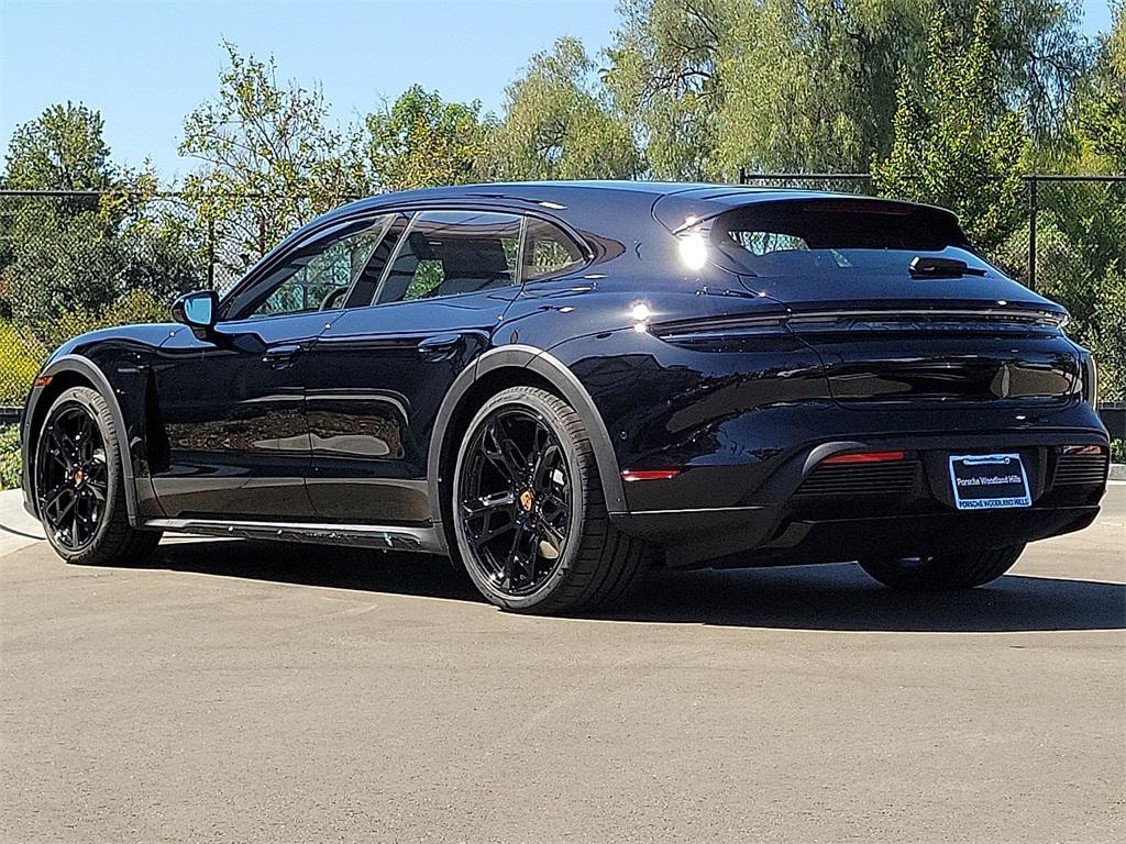 new 2025 Porsche Taycan car