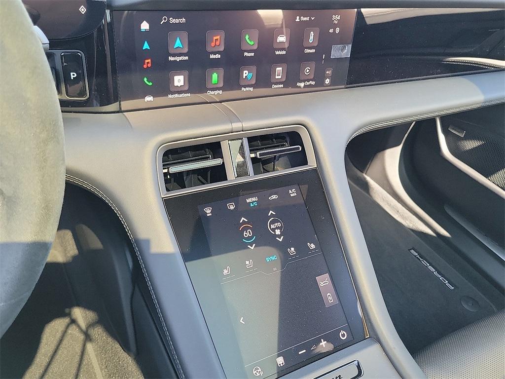 new 2025 Porsche Taycan car