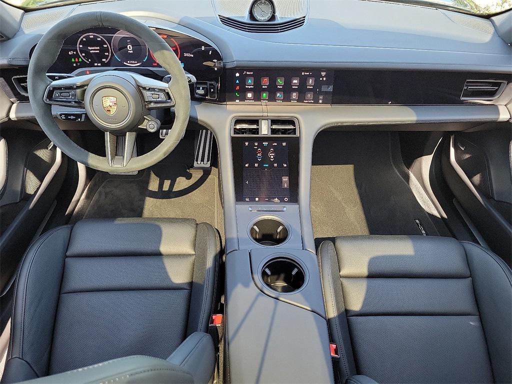 new 2025 Porsche Taycan car