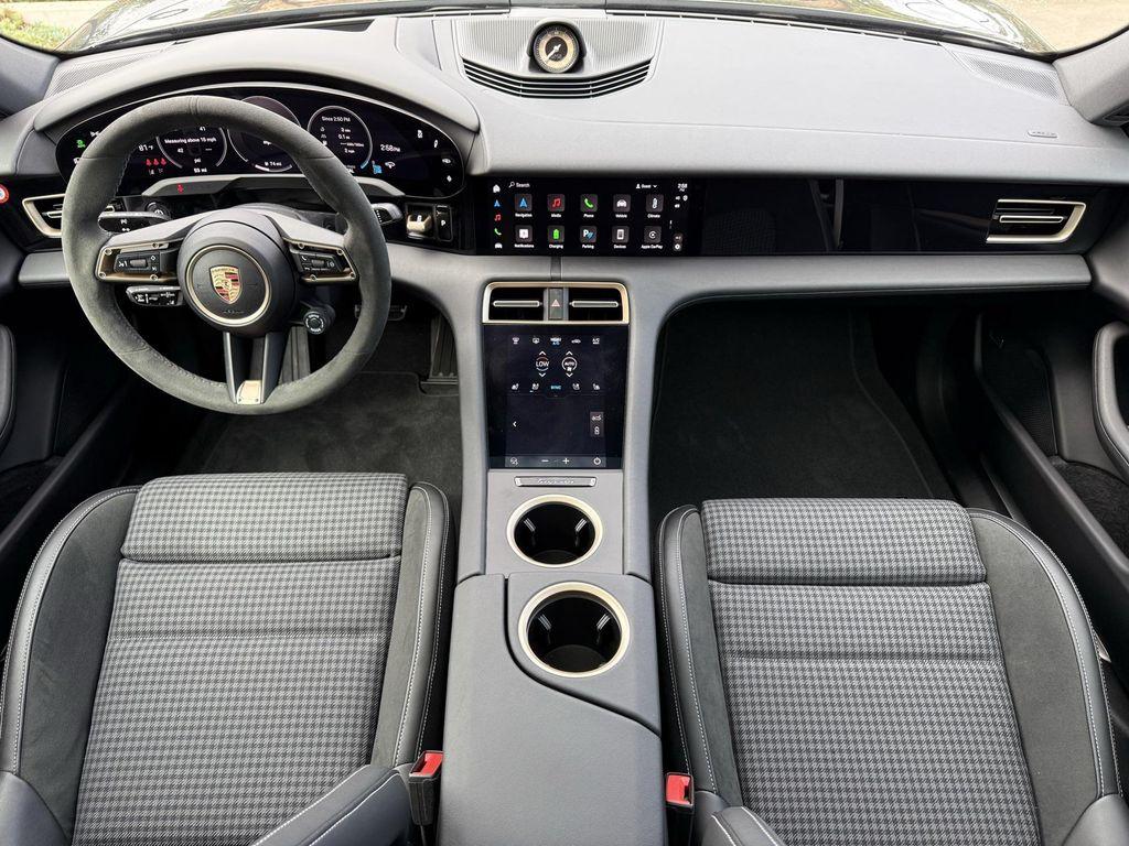 new 2025 Porsche Taycan car