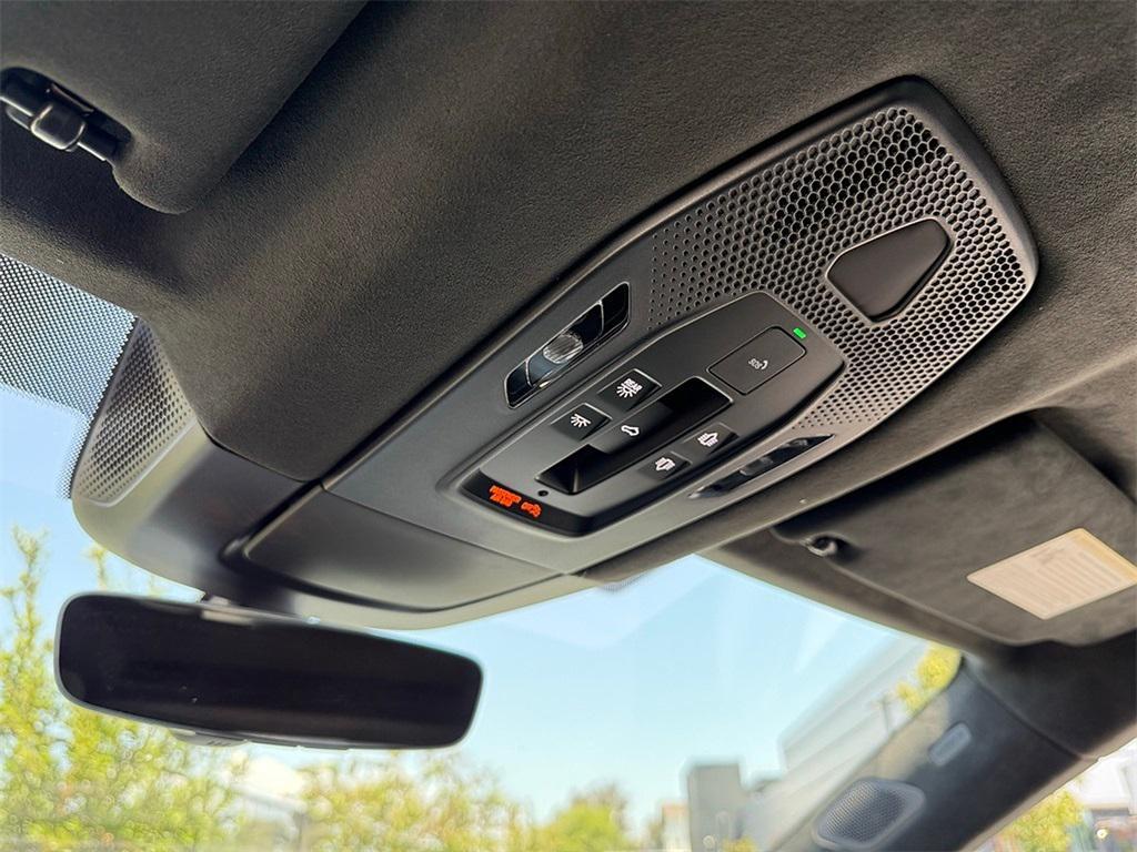 new 2025 Porsche Macan car