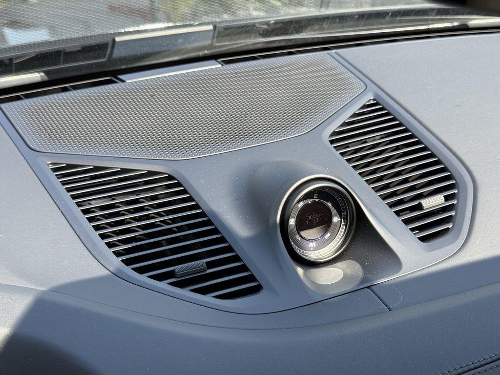 new 2025 Porsche Cayenne car