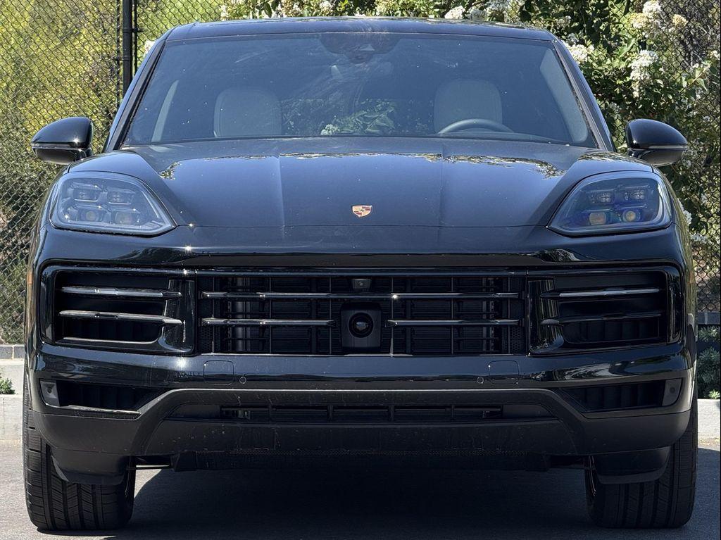 new 2025 Porsche Cayenne car
