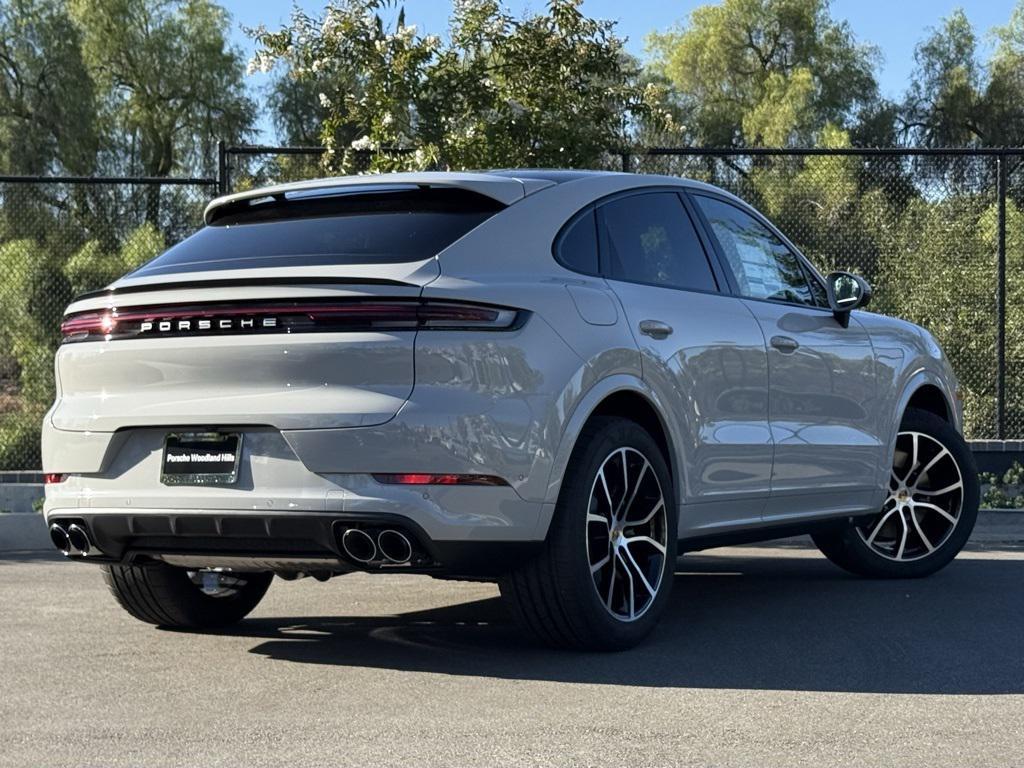 new 2025 Porsche Cayenne car