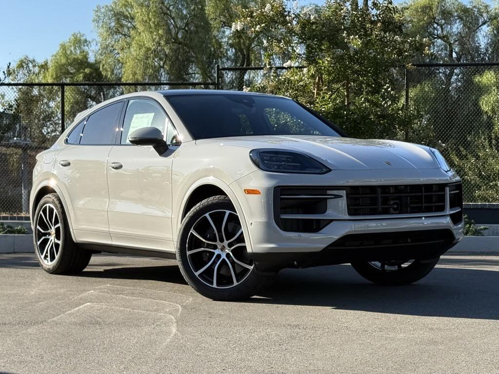 new 2025 Porsche Cayenne car