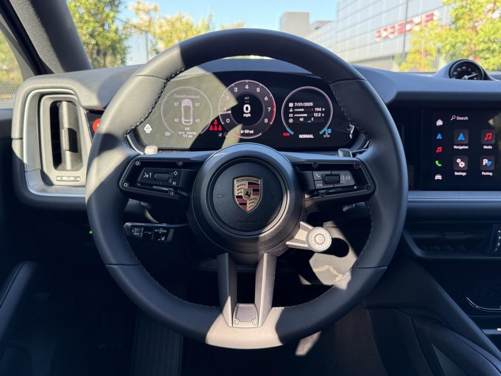new 2025 Porsche Cayenne car