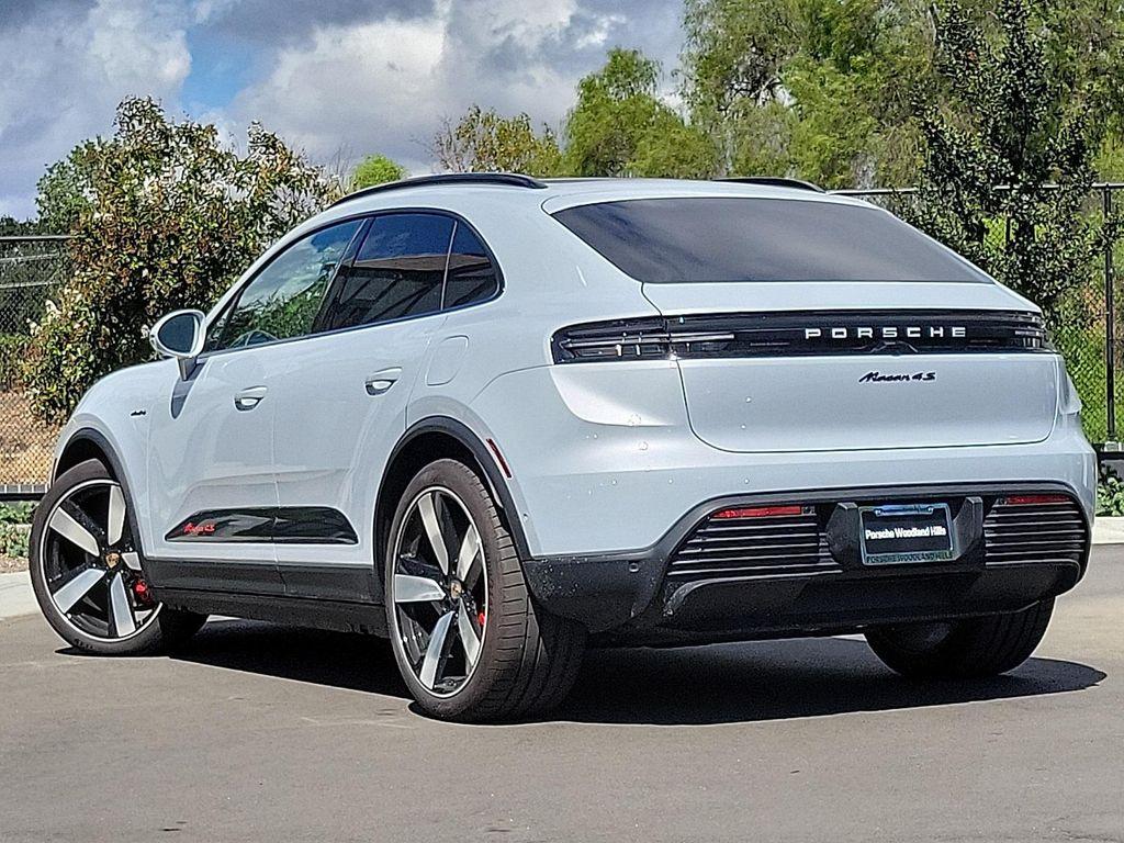 new 2025 Porsche Macan car