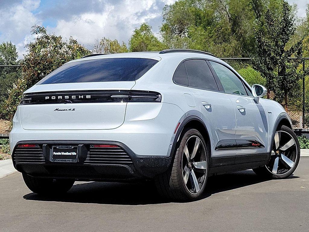 new 2025 Porsche Macan car