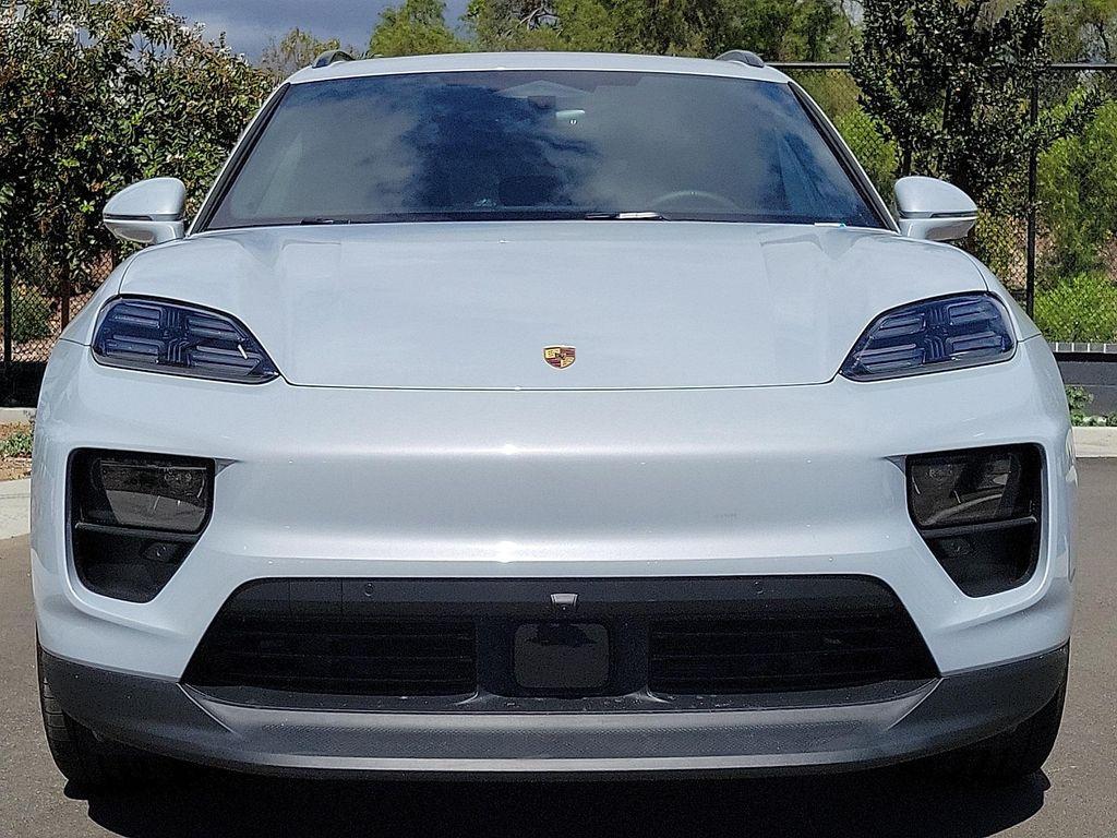 new 2025 Porsche Macan car