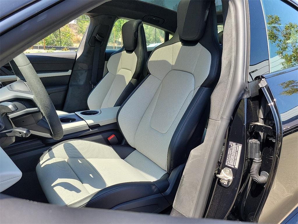 new 2025 Porsche Taycan car