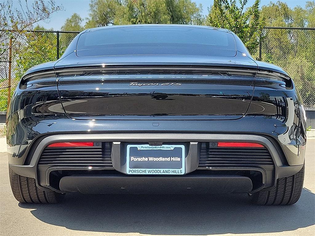 new 2025 Porsche Taycan car