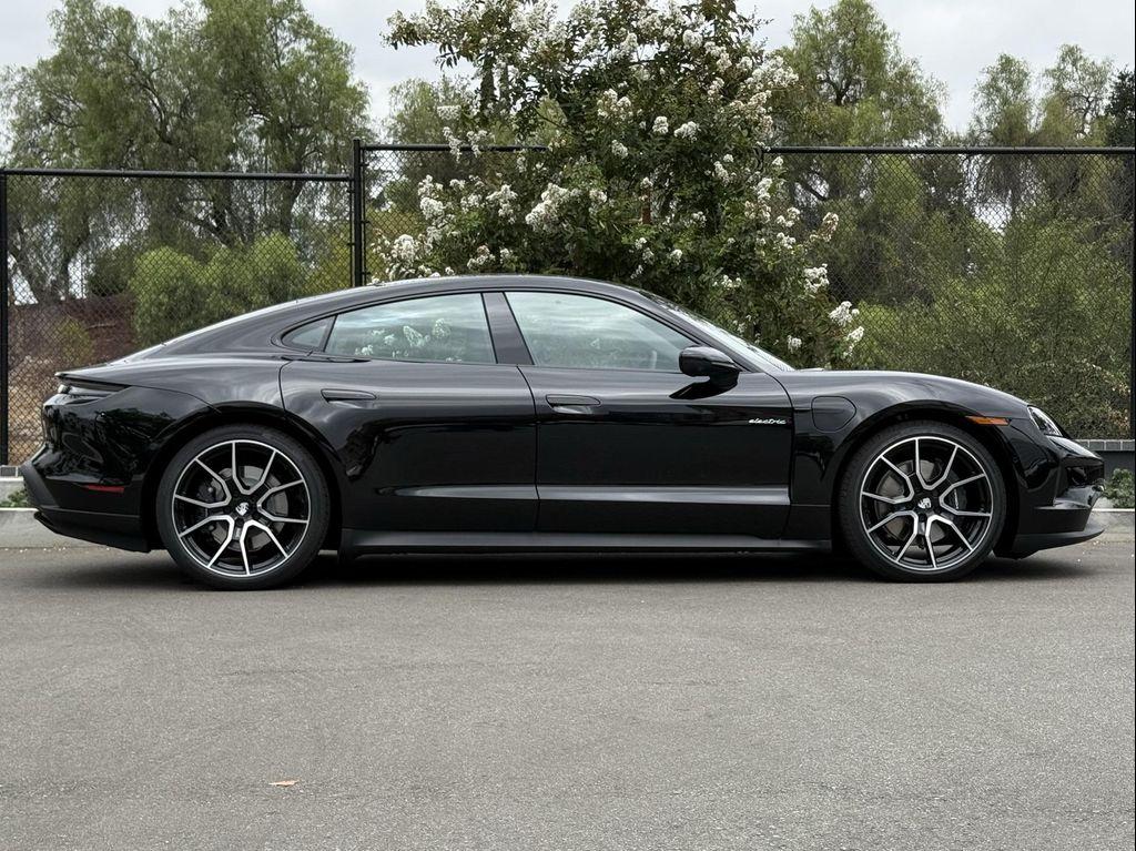 new 2026 Porsche Taycan car