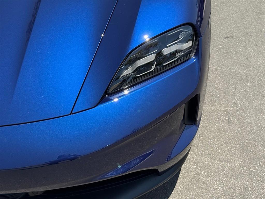 new 2025 Porsche Taycan car