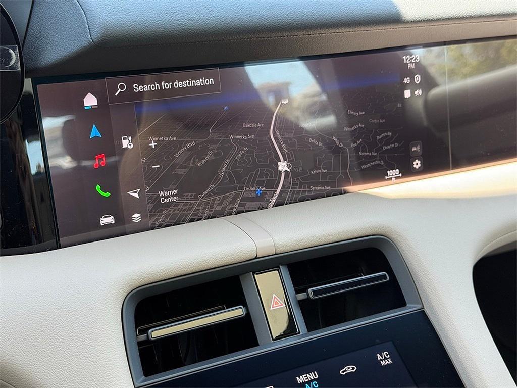 new 2025 Porsche Taycan car