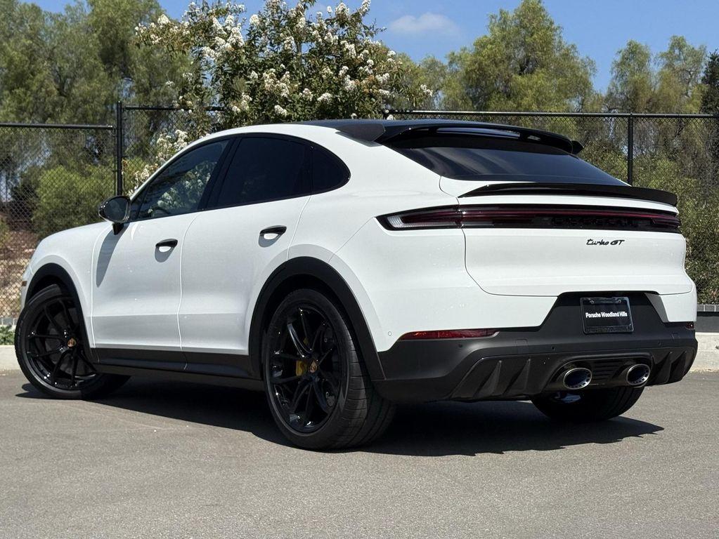 new 2025 Porsche Cayenne car