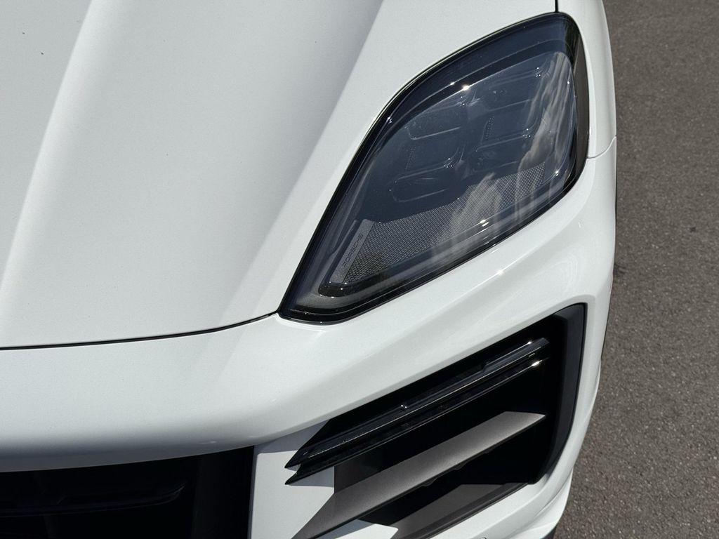 new 2025 Porsche Cayenne car