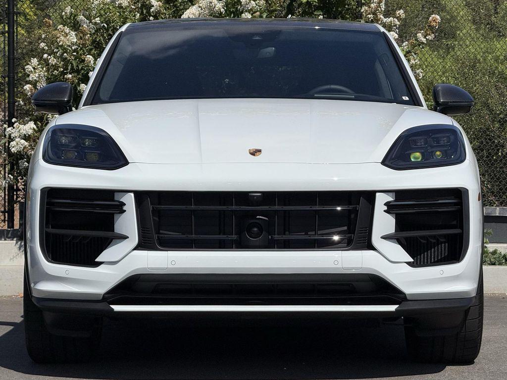 new 2025 Porsche Cayenne car