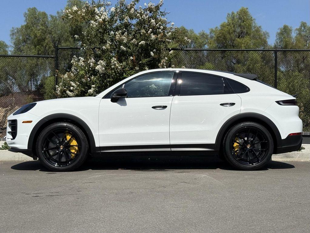 new 2025 Porsche Cayenne car