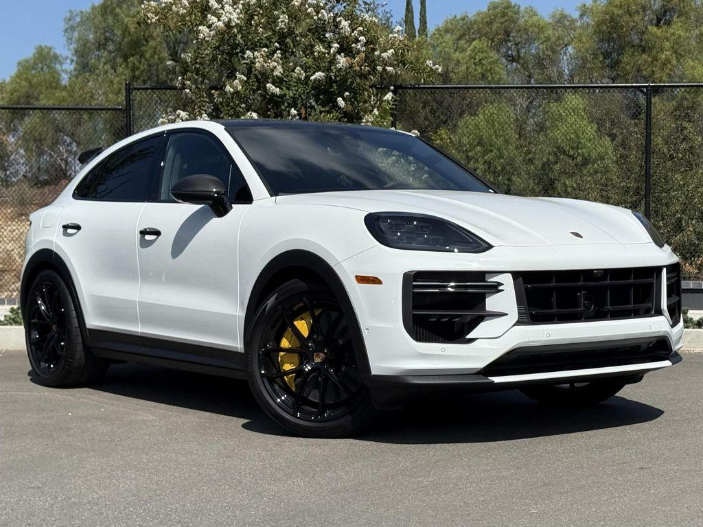new 2025 Porsche Cayenne car