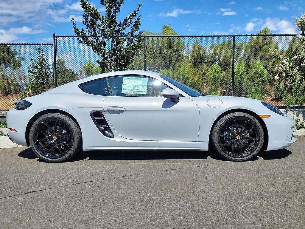 new 2025 Porsche 718 Cayman car