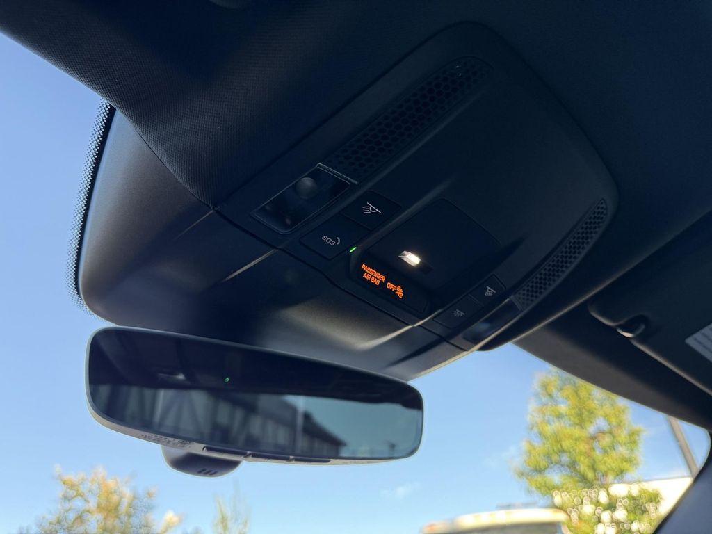 new 2025 Porsche Taycan car