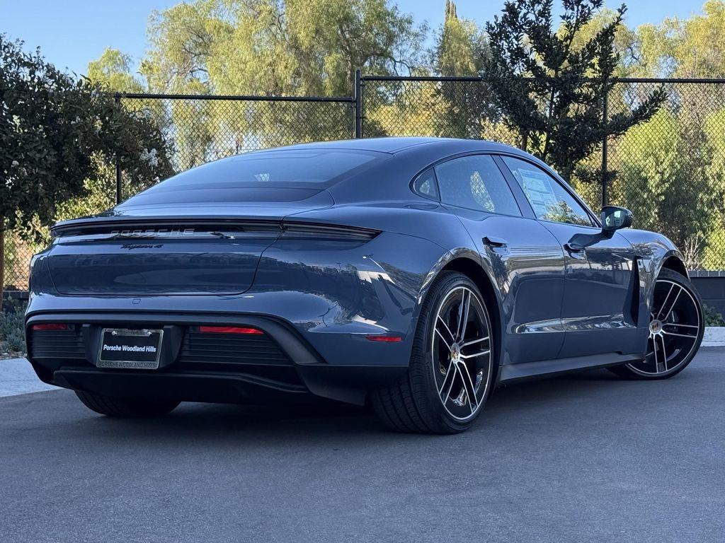 new 2025 Porsche Taycan car