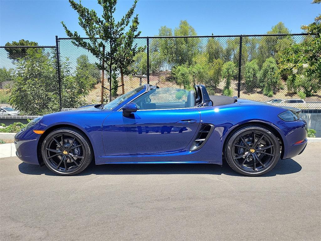 new 2025 Porsche 718 Boxster car