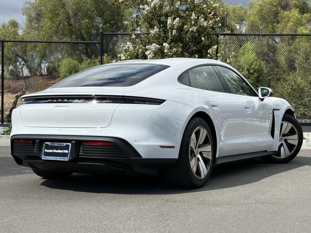 new 2025 Porsche Taycan car