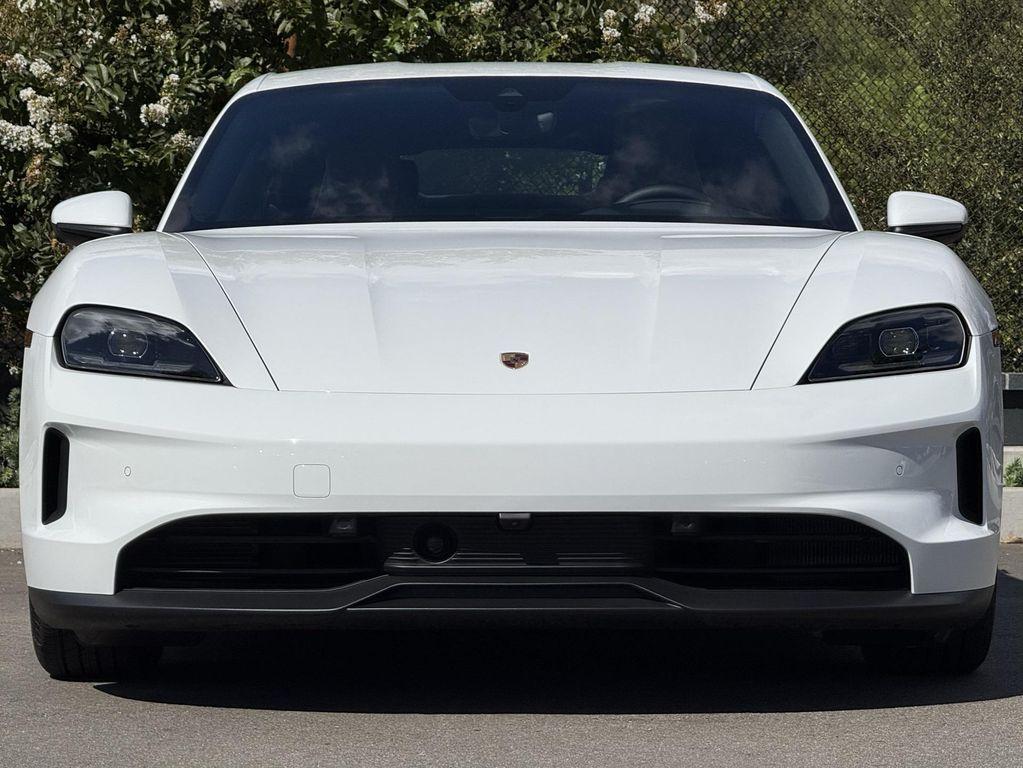 new 2025 Porsche Taycan car