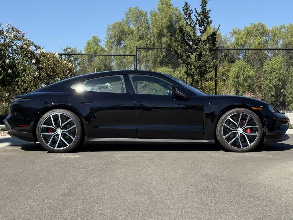 new 2025 Porsche Taycan car