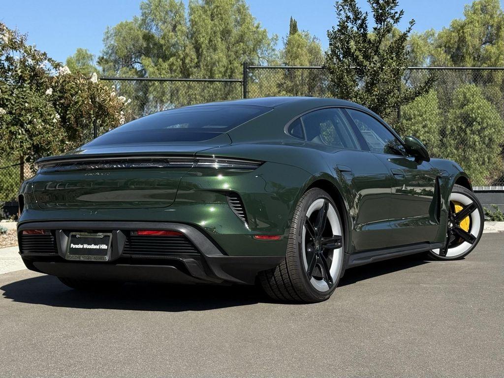 new 2025 Porsche Taycan car