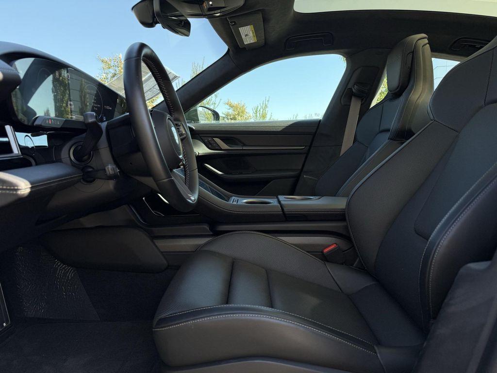 new 2025 Porsche Taycan car