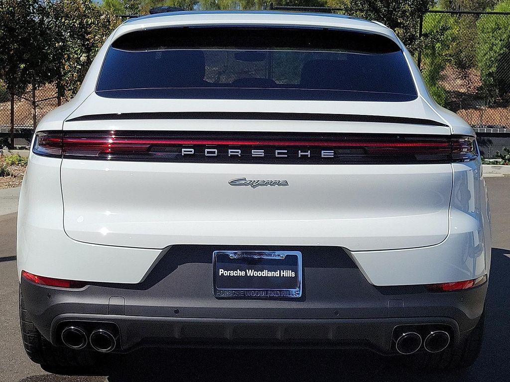 new 2025 Porsche Cayenne car