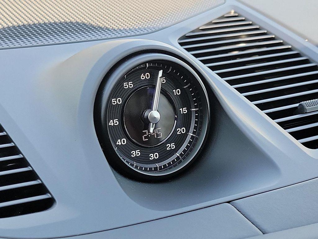 new 2025 Porsche Cayenne car