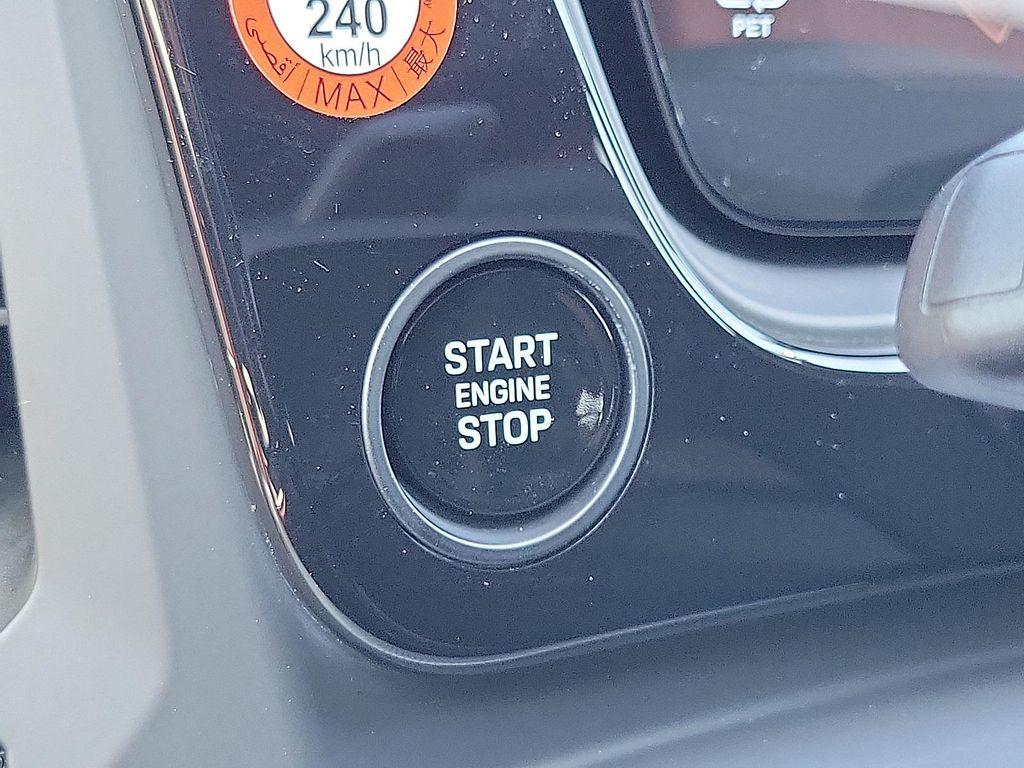 new 2025 Porsche Cayenne car