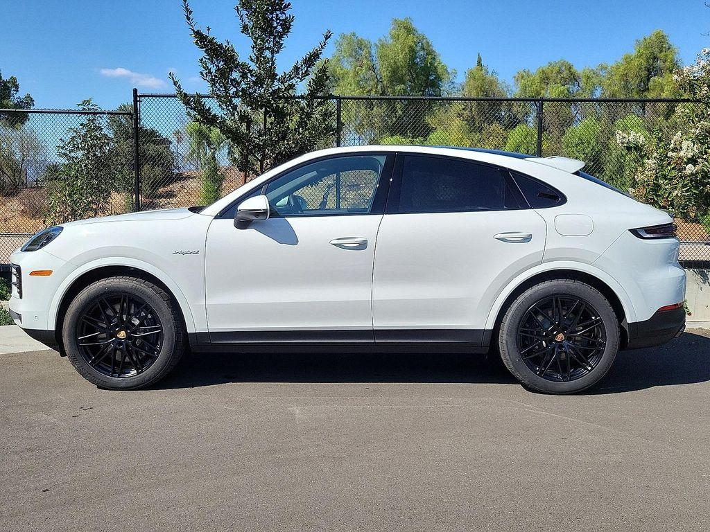 new 2025 Porsche Cayenne car