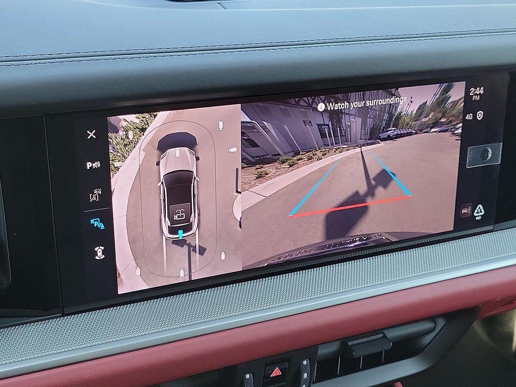 new 2025 Porsche Cayenne car