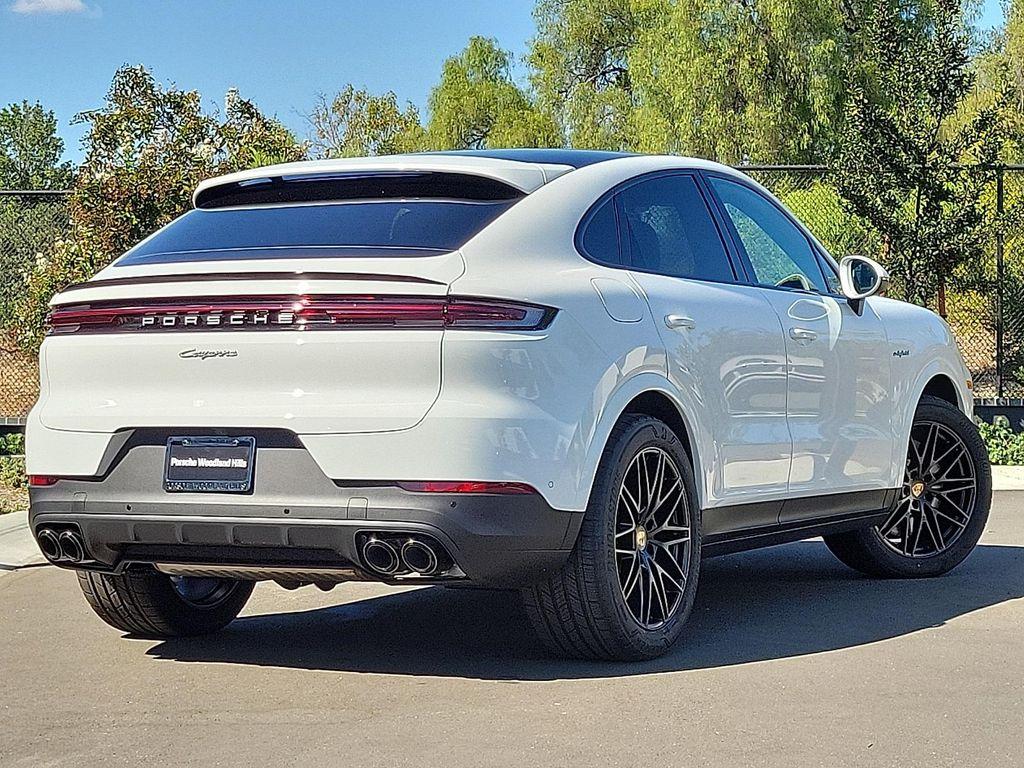 new 2025 Porsche Cayenne car
