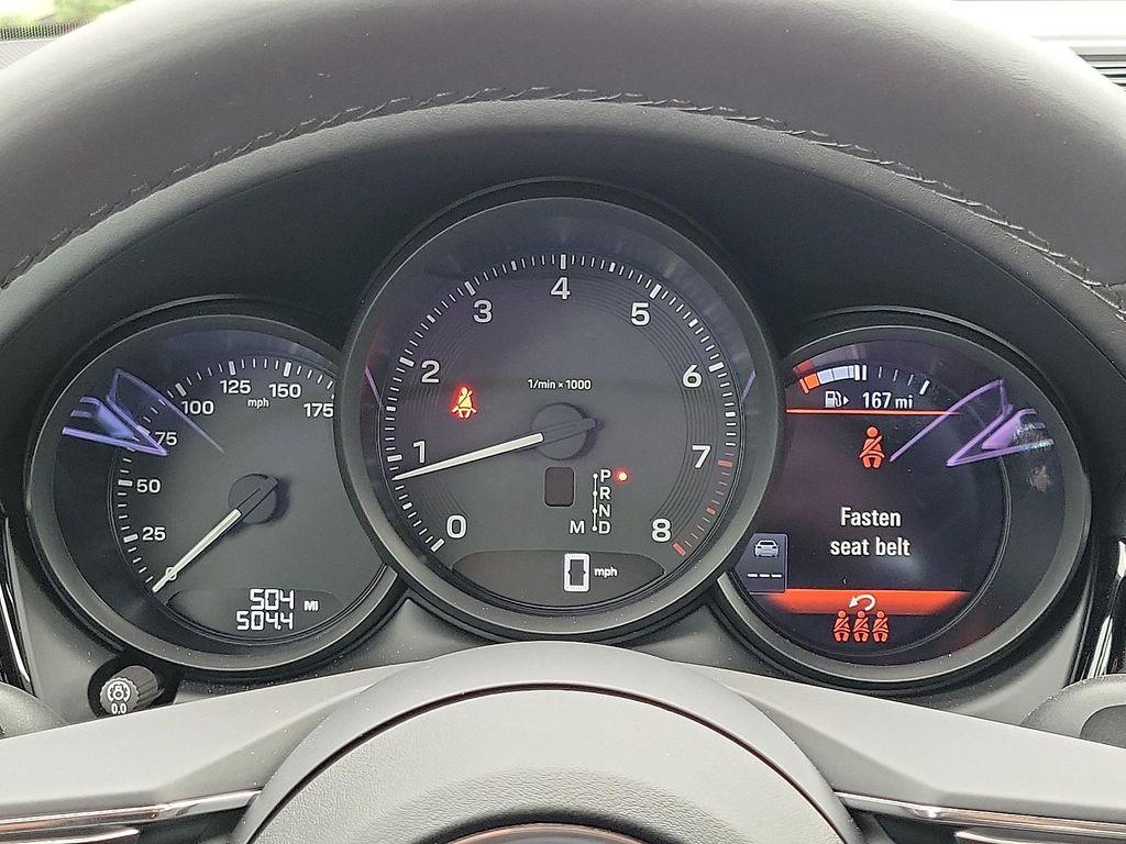 new 2025 Porsche Macan car