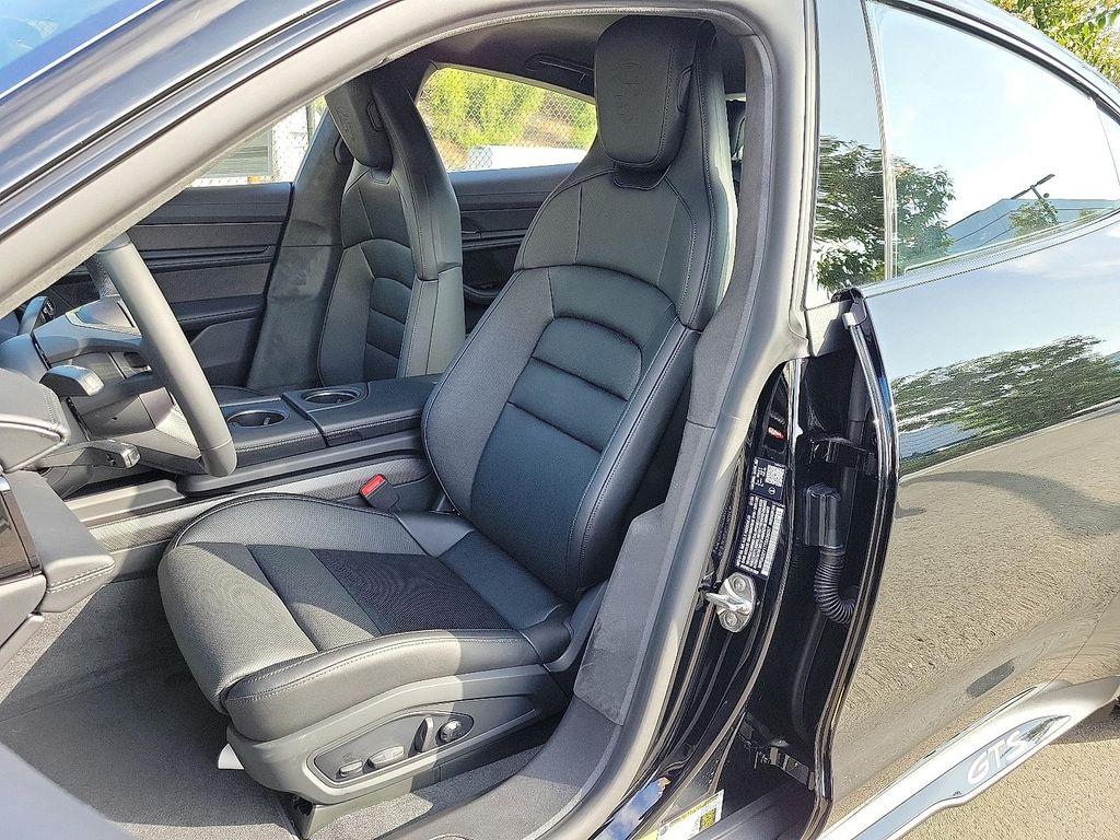 new 2026 Porsche Taycan car