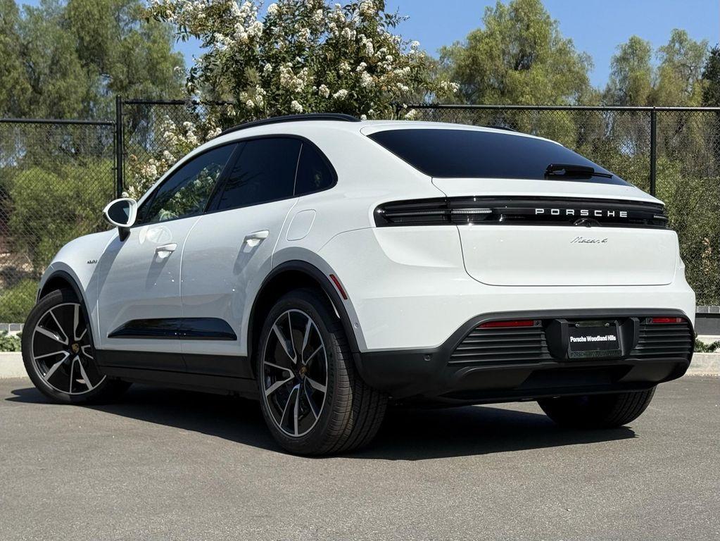 new 2025 Porsche Macan car