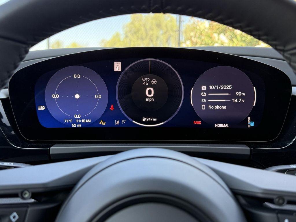 new 2025 Porsche Macan car